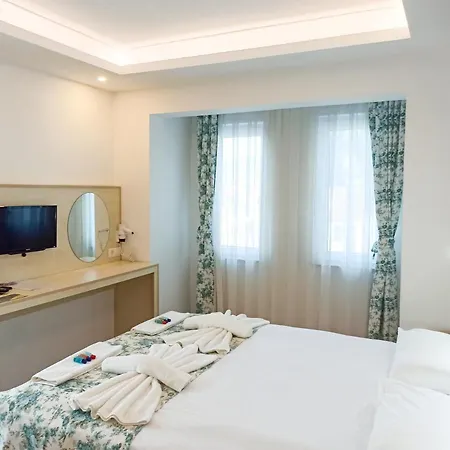 Seril 2 Hotell